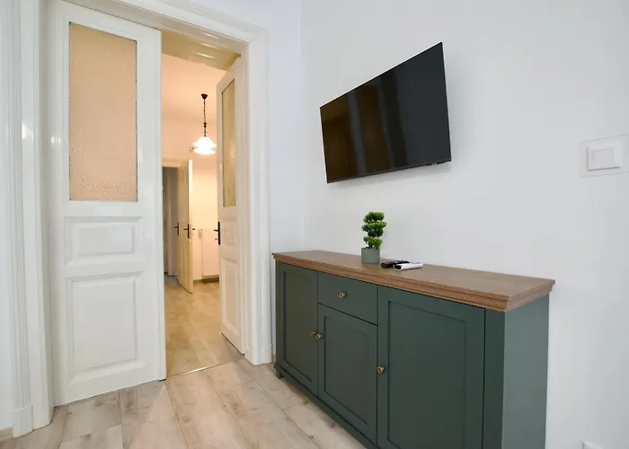 Standard By Hi5- 3 Bedroom 公寓 *