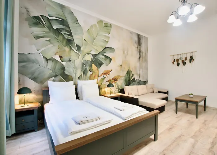 Standard By Hi5- 3 Bedroom * 布达佩斯