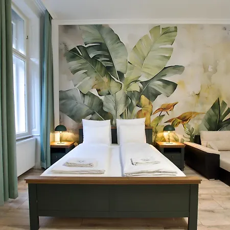 Standard By Hi5- 3 Bedroom Budapest