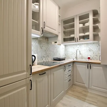 Standard By Hi5- 3 Bedroom *