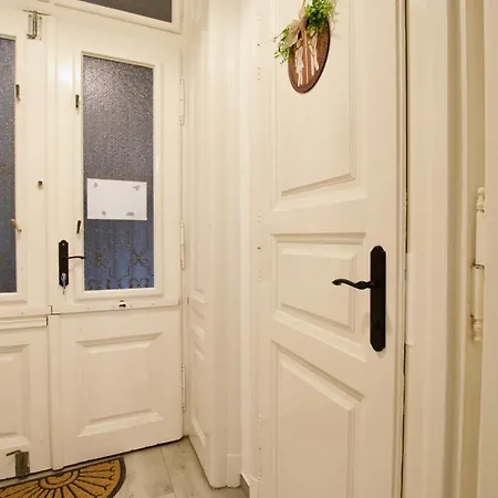 Standard By Hi5- 3 Bedroom *