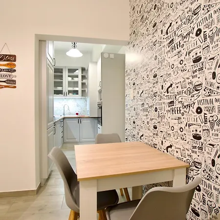 Apartment Standard By Hi5- 3 Bedroom Budapest