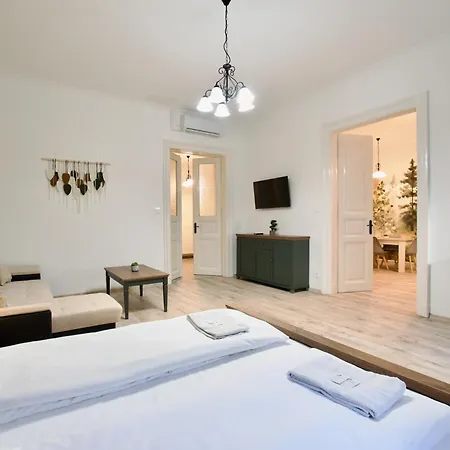 Standard By Hi5- 3 Bedroom