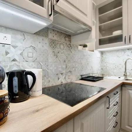 Apartment Standard By Hi5- 3 Bedroom