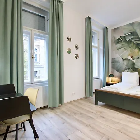 Standard By Hi5- 3 Bedroom *