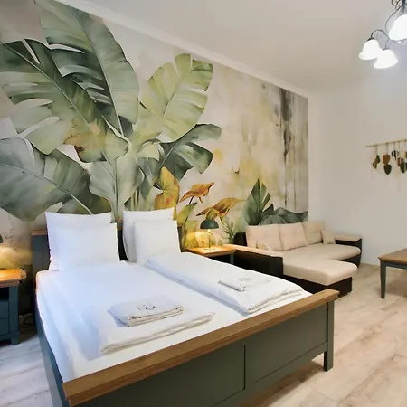 Standard By Hi5- 3 Bedroom Budapest