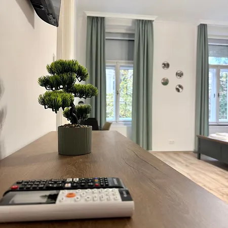 Standard By Hi5- 3 Bedroom * Budapest