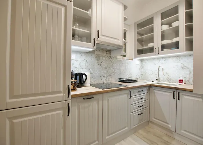 Standard By Hi5- 3 Bedroom Budapest